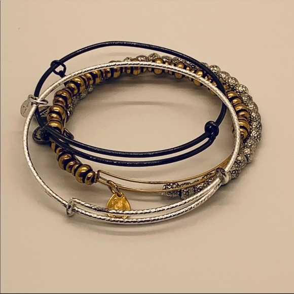 NWOT Alex and Ani Bracelet.  Gold. Expandable - Picture 6 of 6